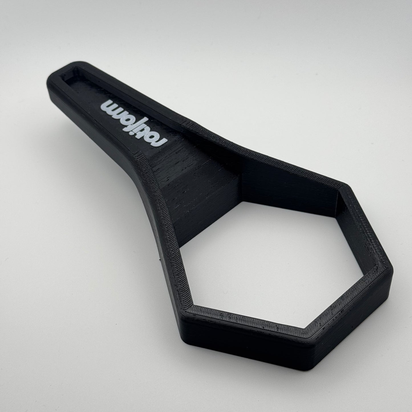 Rotiform wrench tool