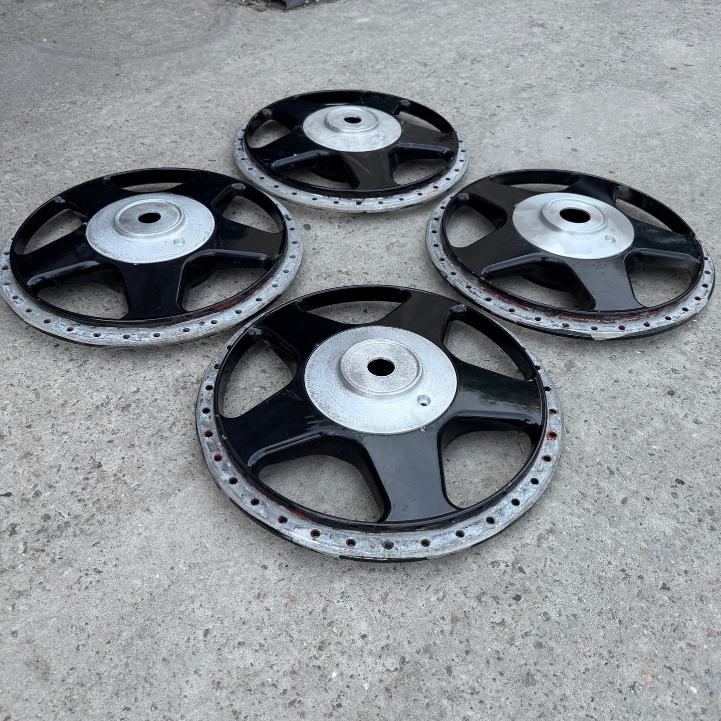 Oz Futura - 17” | 5x120.65