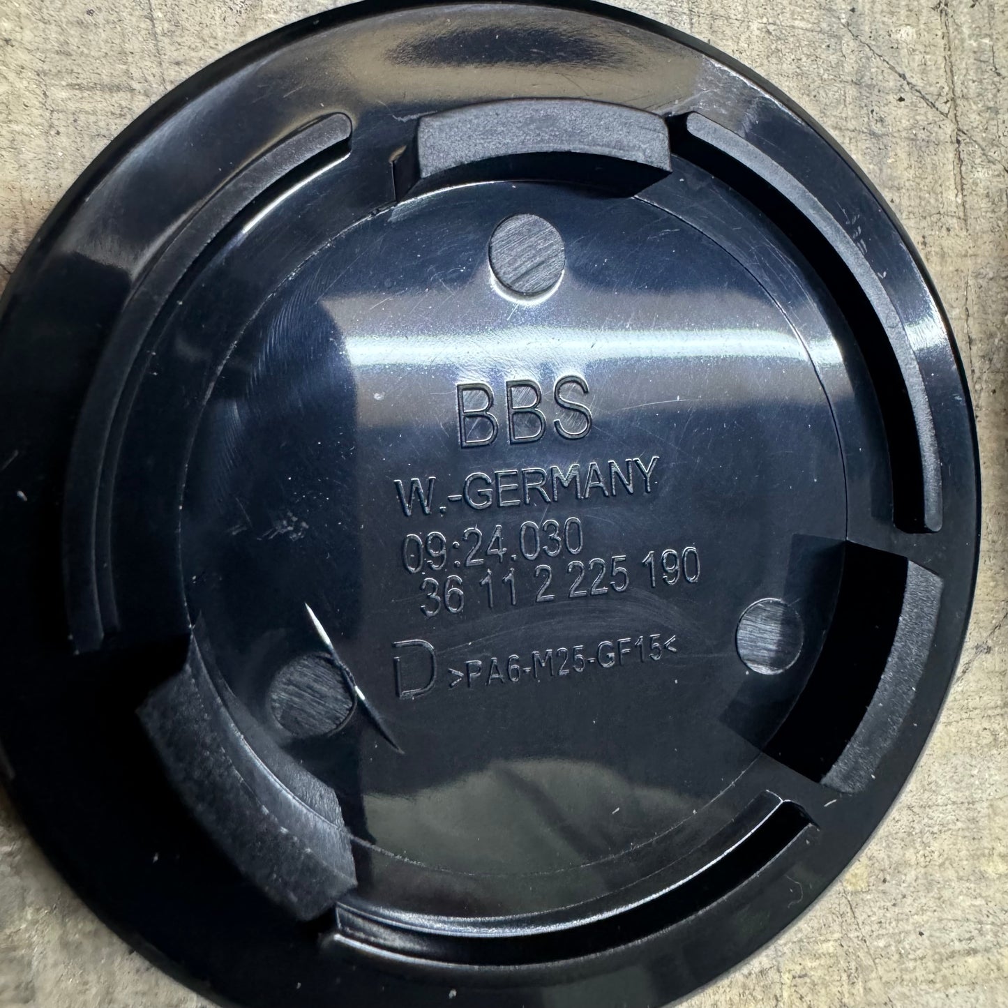 BBS RS LM rz center caps logos 3d 70mm black gold 09.24.030 set of 4