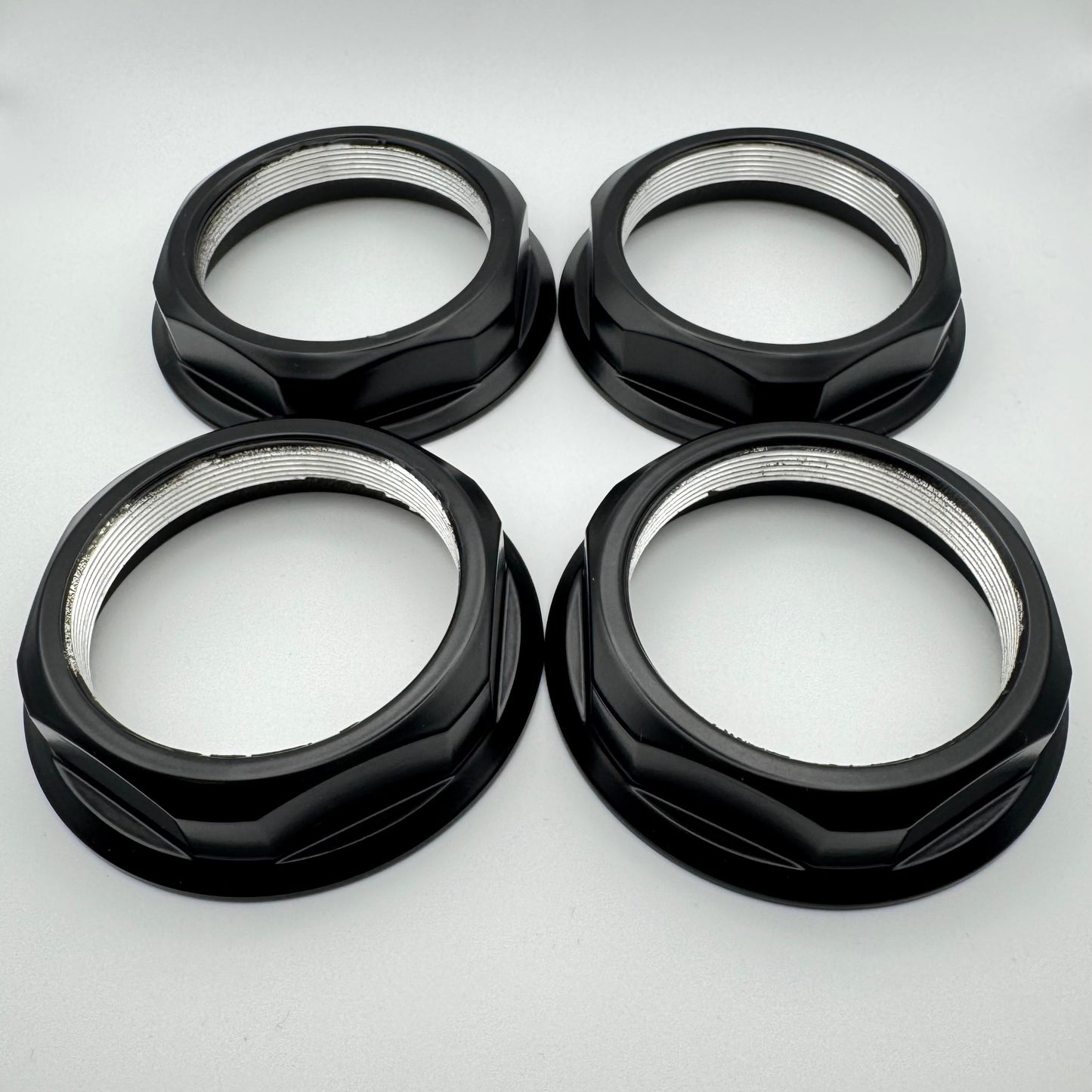Autostrada modena hexes black