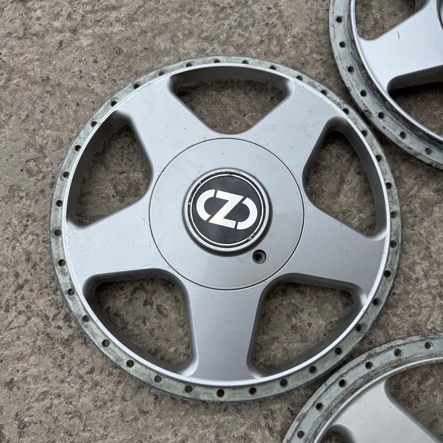 Oz Futura - 17” | 5x120