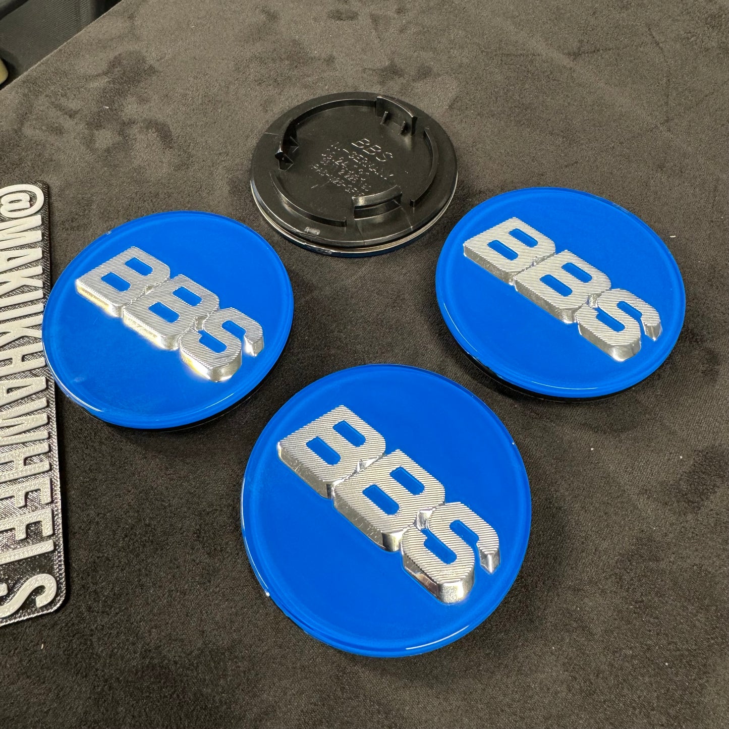 BBS RS LM rz center caps logos 3d 70mm blue silver 09.24.030 set of 4